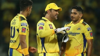 Stop bowling no-balls and wides or play under new captain: Dhoni