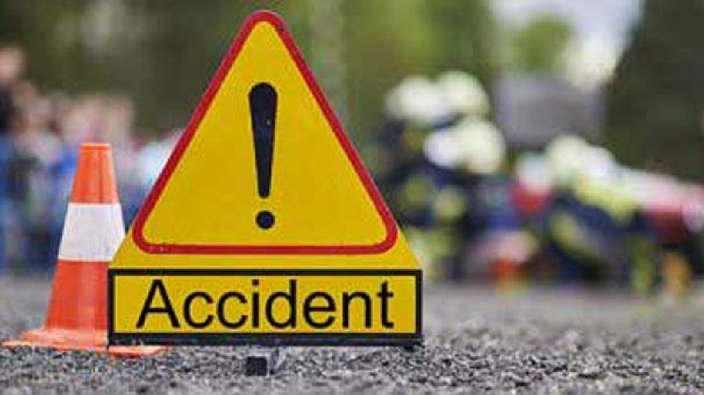 New-born dies, 5 injured in 2-car collision on ECR