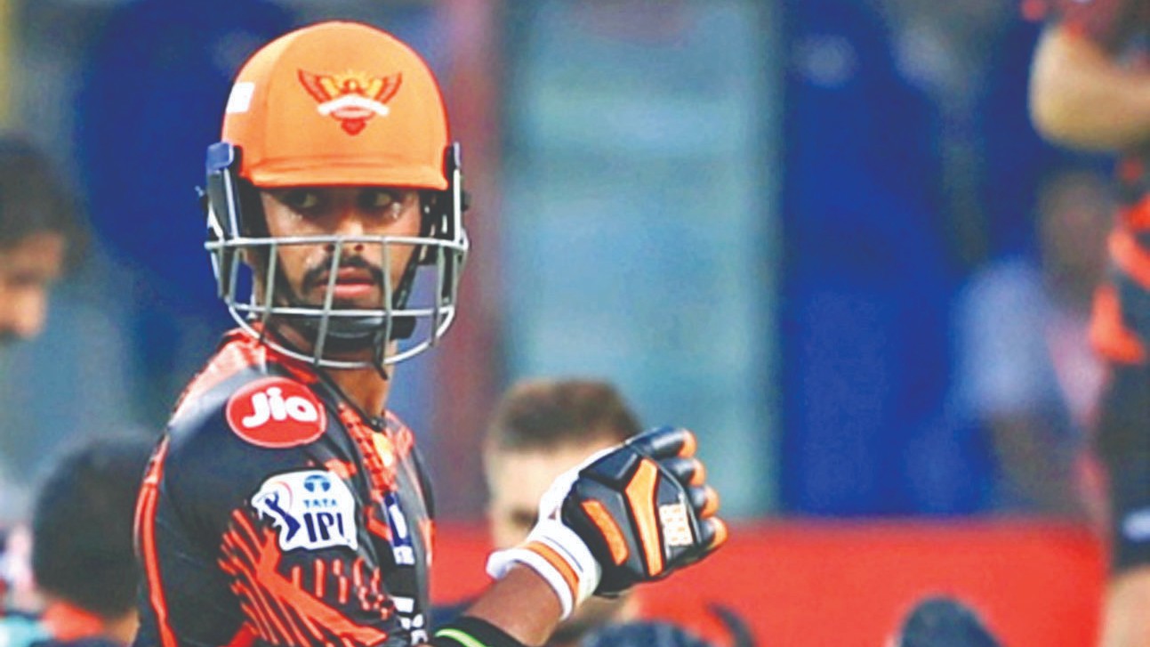 Washington ruled out of rest of season with hamstring injury