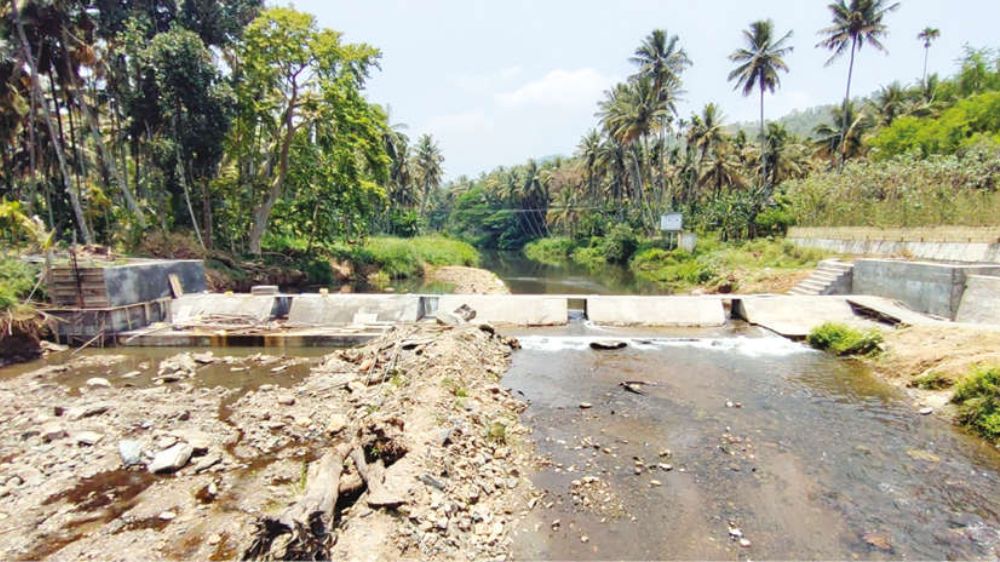 A contentious issue between two states A contentious issue between two states