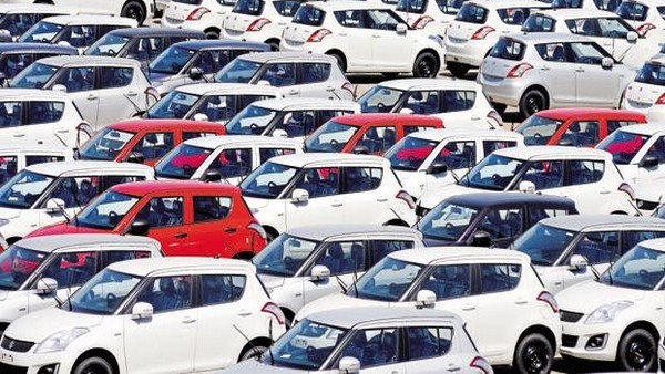 Indians spend just 3 hrs online on average before buying a car: Report Indians spend just 3 hrs online on average before buying a car: Report
