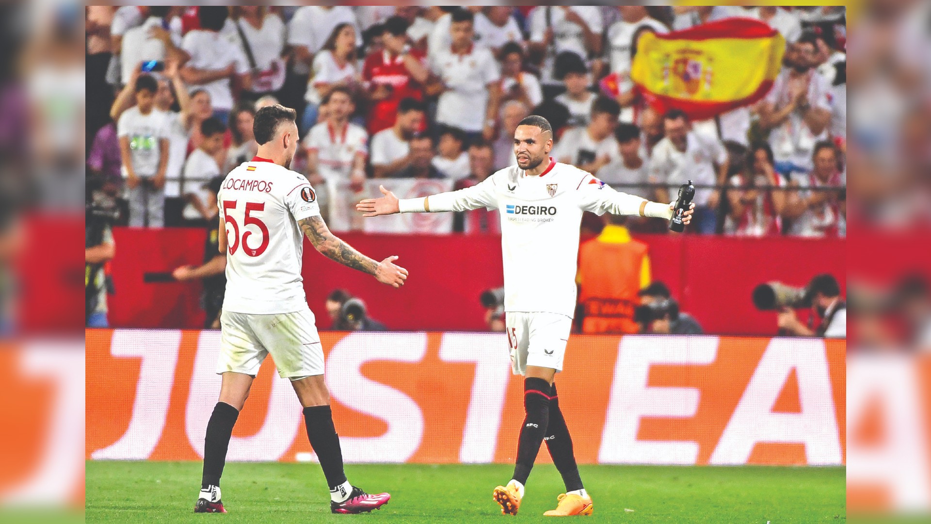 Sevilla sends United packing, in Europa semi-finals