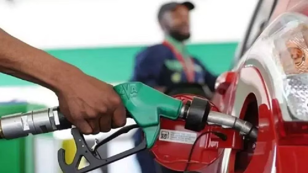Petrol, diesel prices remain unchanged for 321st day in Chennai