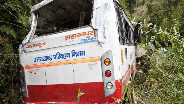 Two killed, 38 injured as bus falls into gorge on Mussoorie-Dehradun road