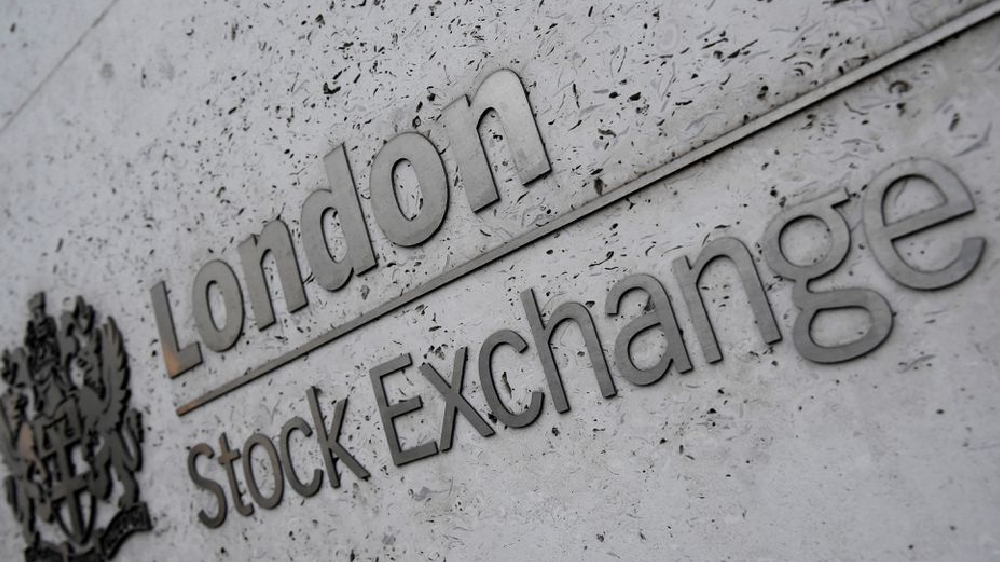 Global recession fears weigh on UK stocks; Persimmon rallies