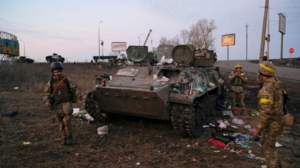 Ukrainian troops leave parts of Bakhmut, UK says