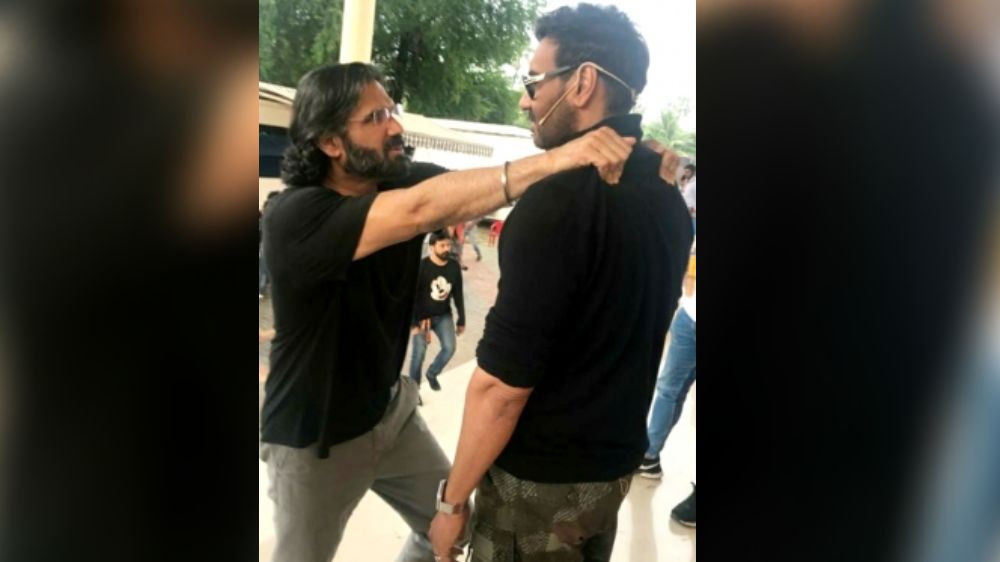 Suniel Shetty wishes Ajay a super successful year on his birthday
