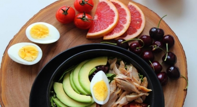 Stay fit while indulging into food blogging