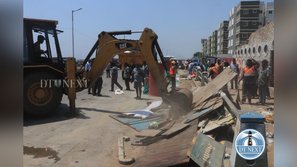 Eviction drive: Fishermen at Pattinambakkams loop road protest