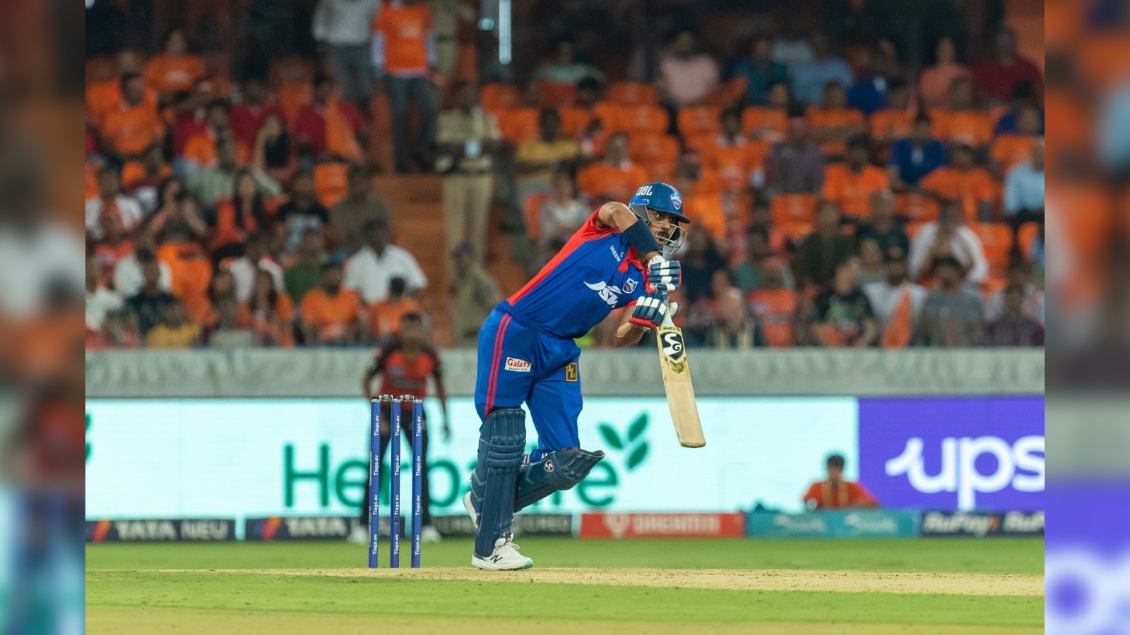 Fiery spells from Natarajan, Sunder help SRH restrict DC to 144/9