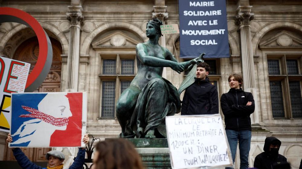 Emmanuel Macrons pension law passes constitutional test