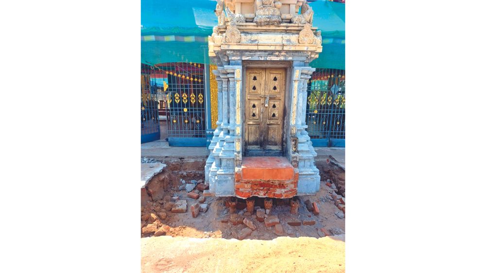 Ganesha shrine relocated to ease traffic flow in Mahabs Ganesha shrine relocated to ease traffic flow in Mahabs