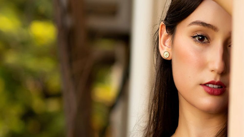 Easy ways to ace light summer make-up look