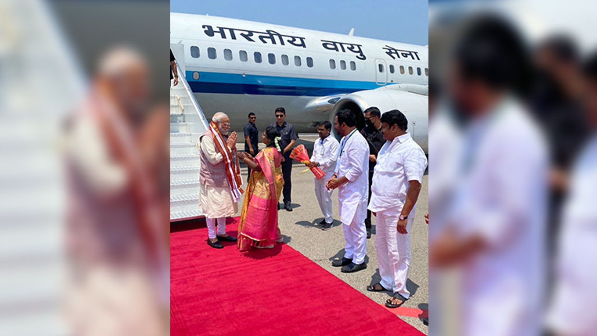 Modi arrives in Hyderabad to inaugurate projects worth Rs 11,300 cr Modi arrives in Hyderabad to inaugurate projects worth Rs 11,300 cr