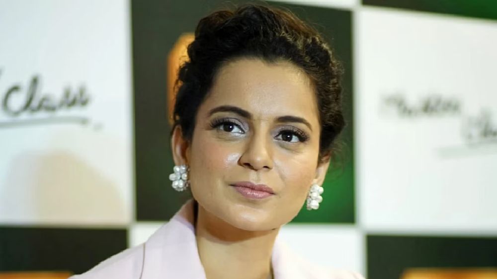 Kangana reacts to old clip of filmmaker Karan Johar