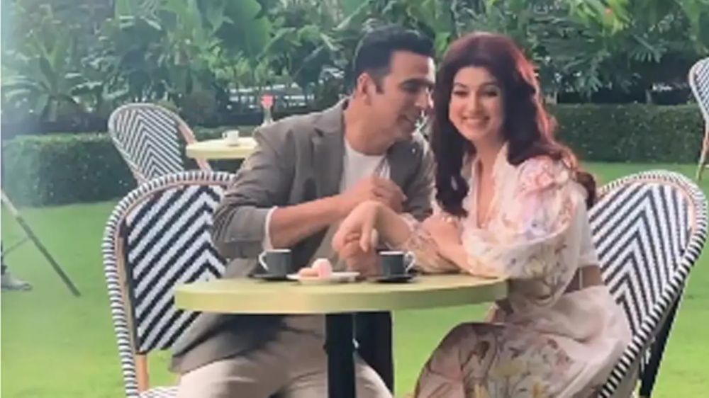 Akshay Kumar, Twinkle Khanna hold hands, sip tea in a new video Akshay Kumar, Twinkle Khanna hold hands, sip tea in a new video
