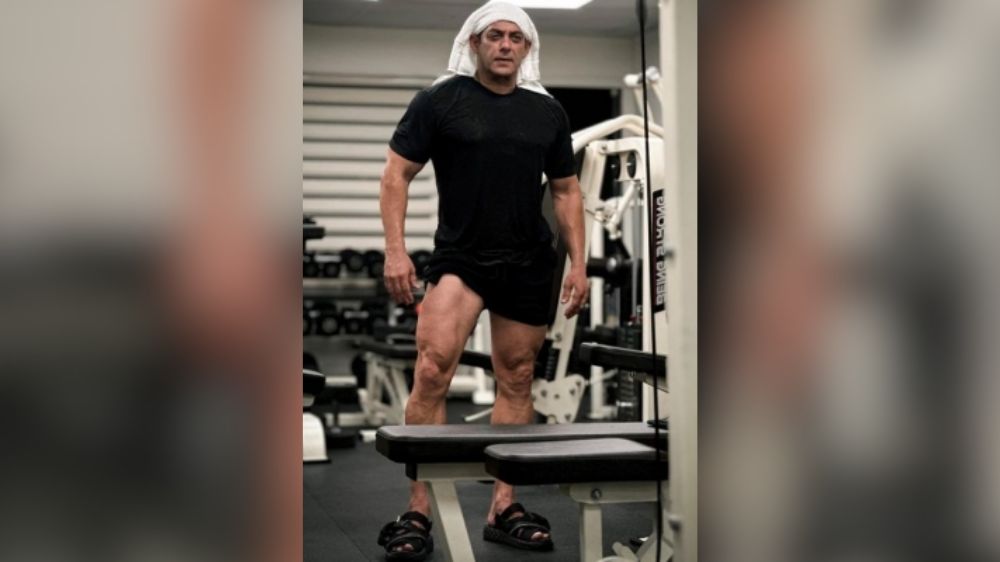 Salmans gym picture sparks meme fest, fans call him Brother Teresa