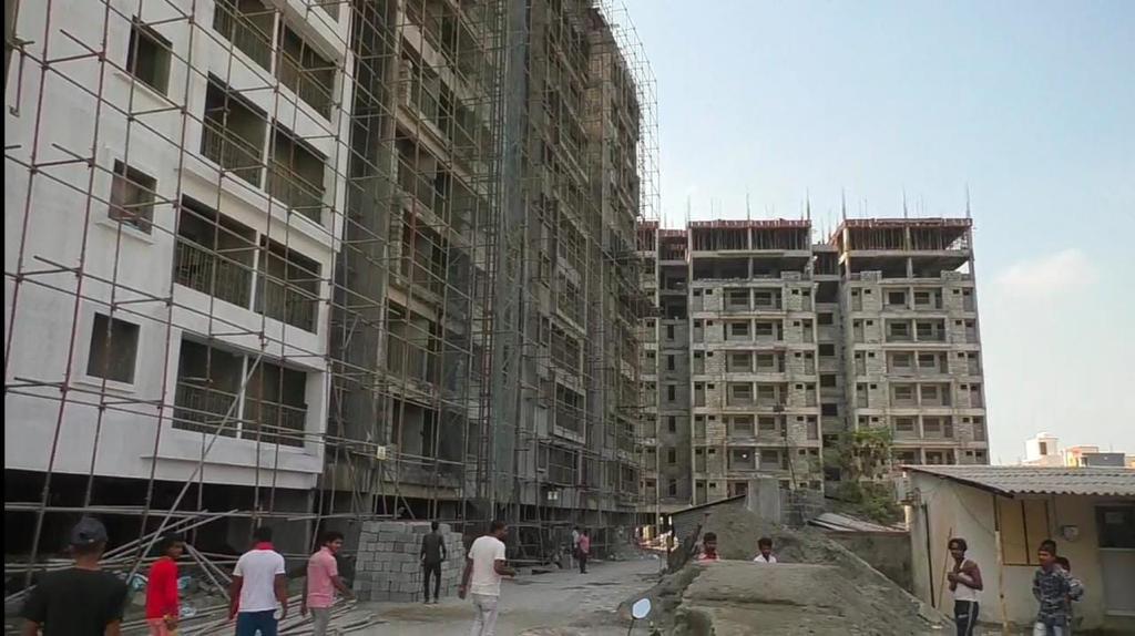 Child labourer from Bengal falls to death at construction site in Avadi