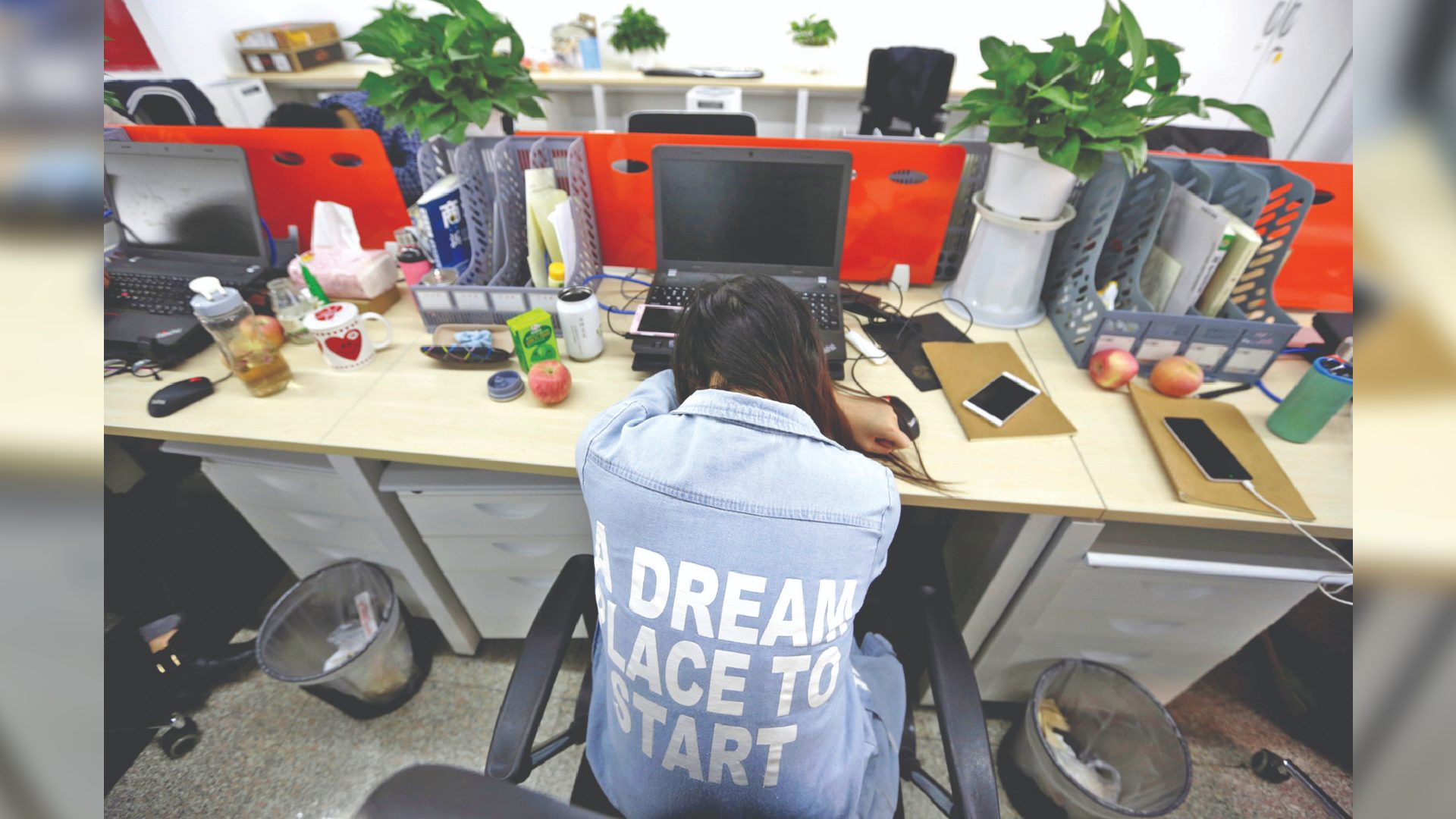 Nearly half of Indian workers don’t plan to hop jobs