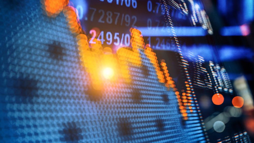 China stocks fall amid Taiwan tensions; 10 blue-chips soar on debut