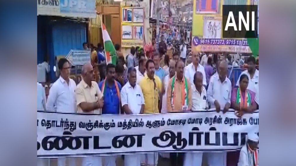 Cong leader threatens to chop off judges tongue who sentenced RaGa; booked Cong leader threatens to chop off judges tongue who sentenced RaGa; booked