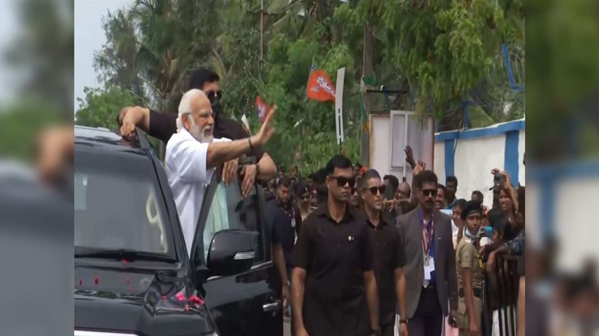 PM Modi holds roadshow in Keralas Thiruvananthapuram