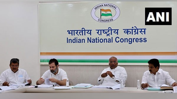 Congress meets to finalise 2nd list of candidates for Ktaka polls