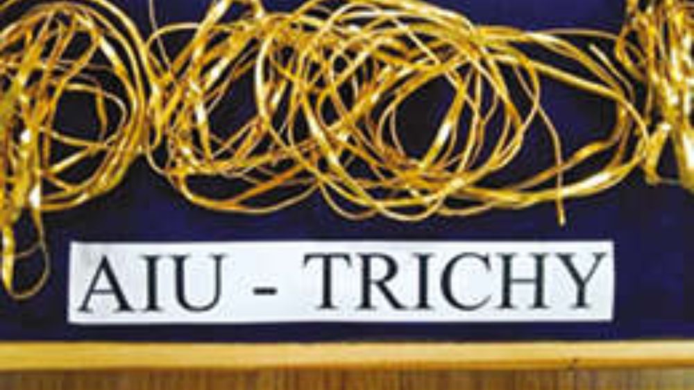 AIU sleuths seize one kg gold from two passengers in Tiruchy airport