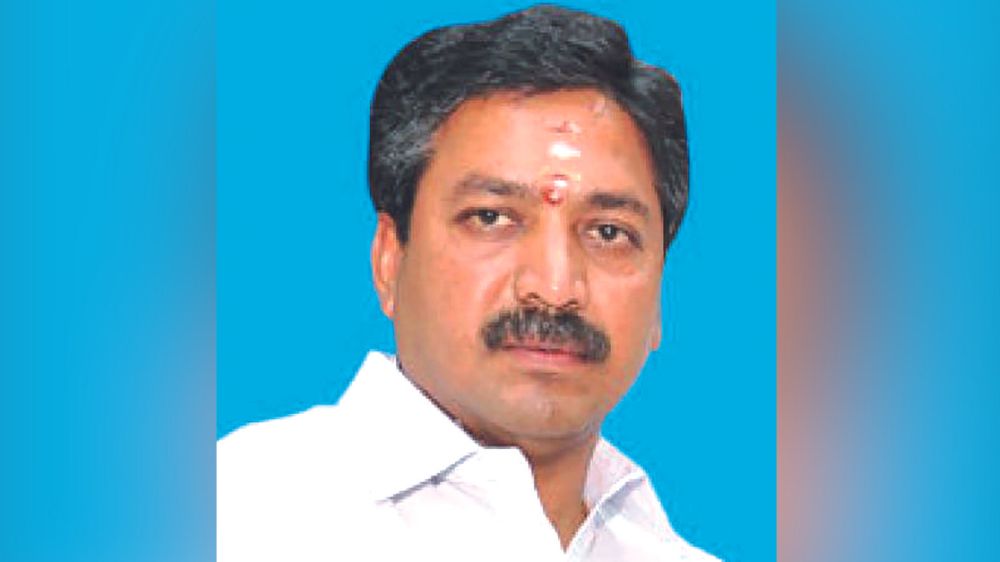 Police hand over documents seized from AIADMK HQ Police hand over documents seized from AIADMK HQ