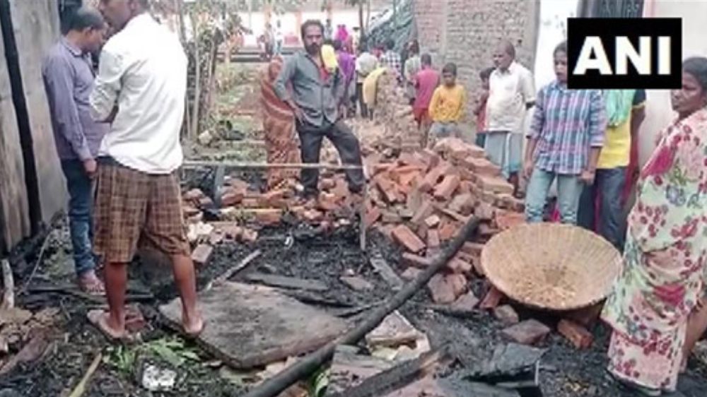 4 dead, 7 injured in fire at slum in Bihars Muzaffarpur