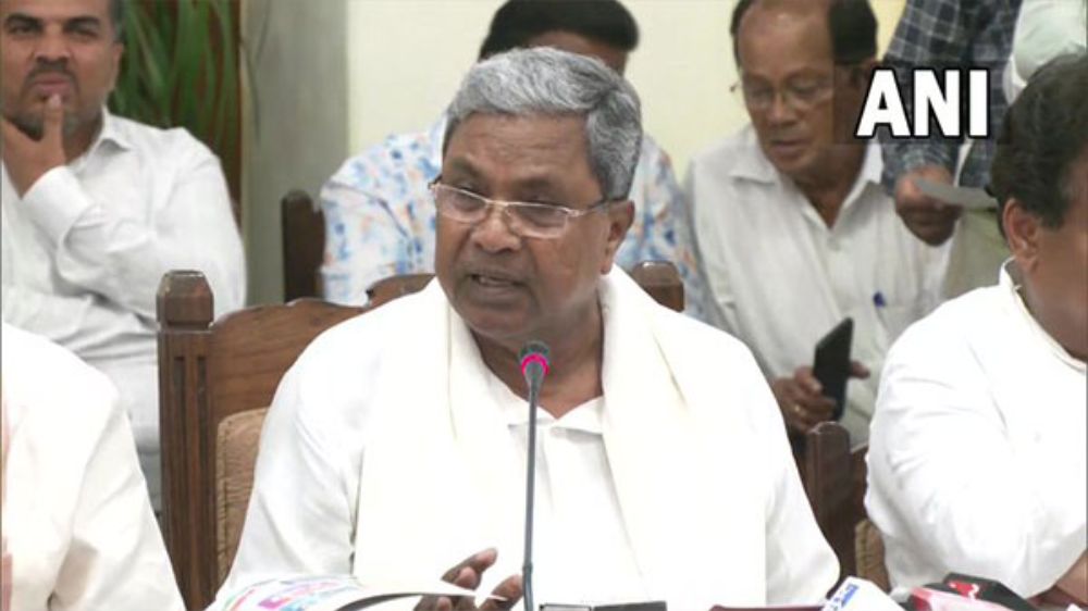 Ktaka: At first Cabinet meet, Cong passes orders to implement 5 guarantees