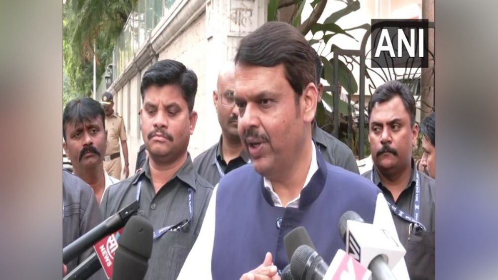 Fadnavis speaks to Manipur CM, urges to provide Maha students security