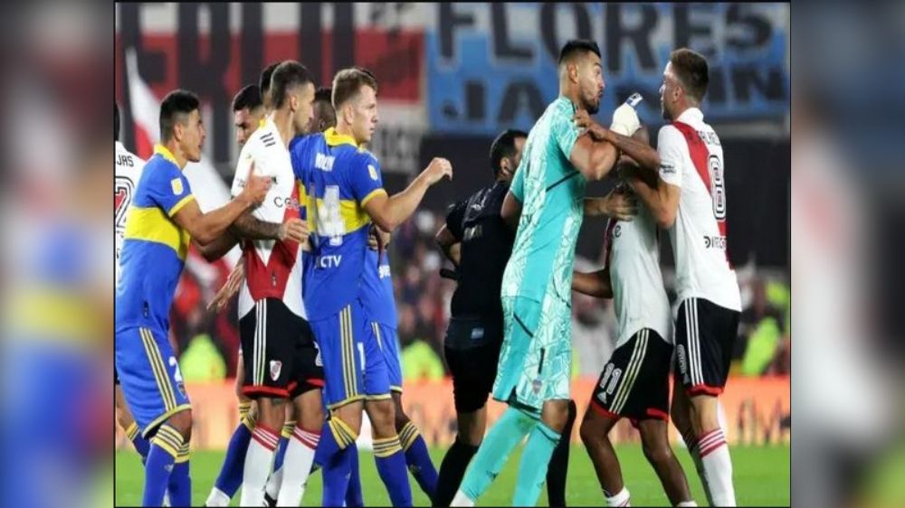 6 red cards in an encounter between River Plate Vs Boca Juniors 6 red cards in an encounter between River Plate Vs Boca Juniors