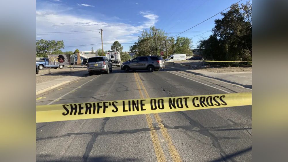 New Mexico gunman who killed 3, injured 6 shot randomly at cars, houses