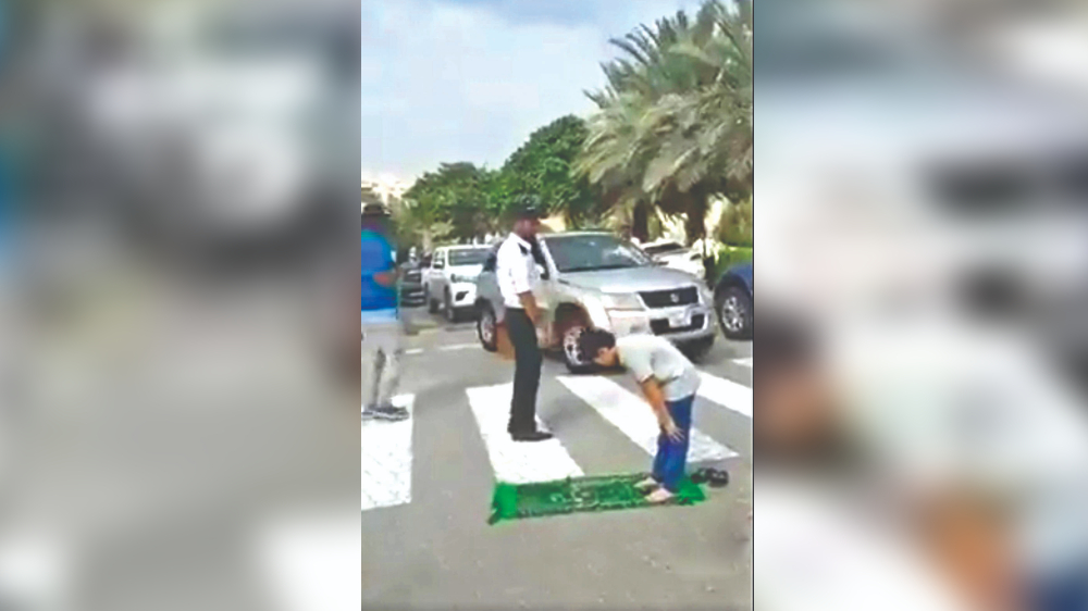 DeTect: Video of boy praying on mid-road not from Karnataka