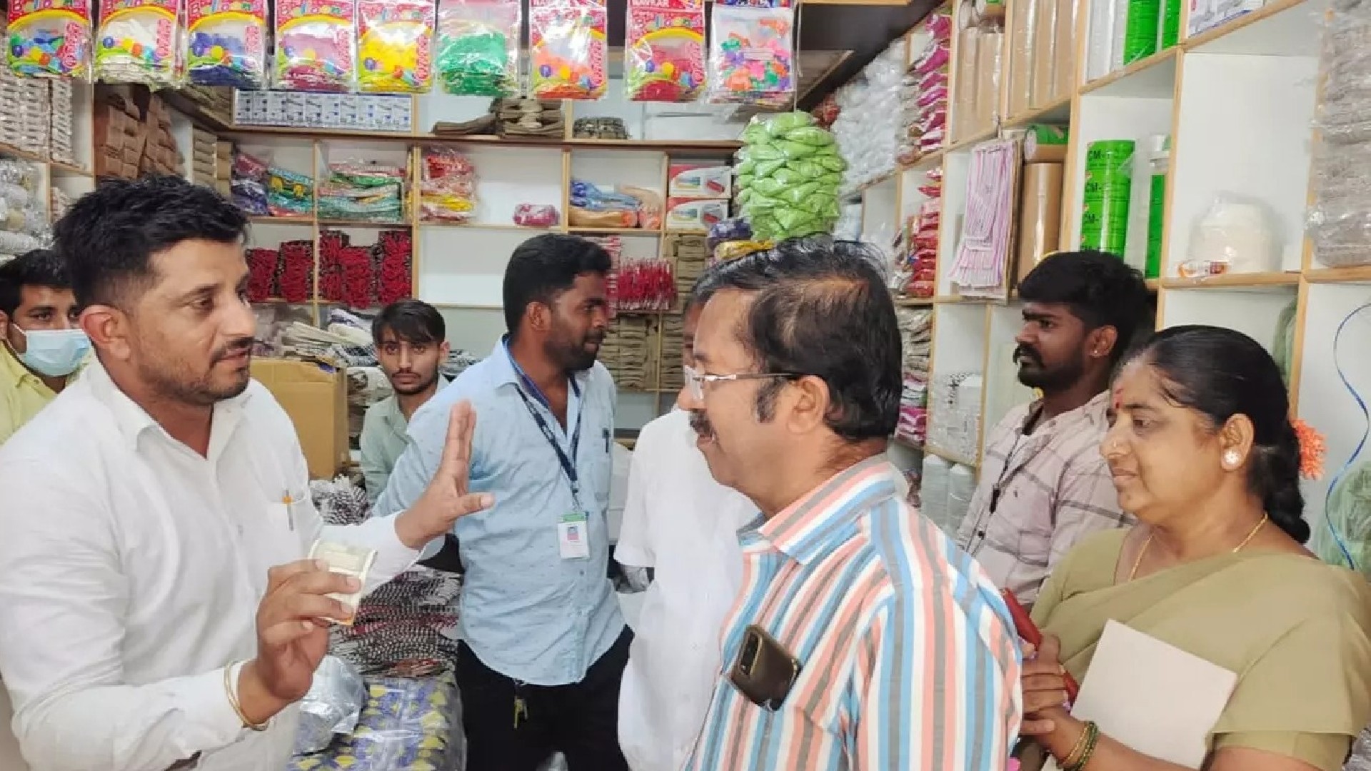 Raid at 3K shops in Tamil Nadu; 775 cases registered