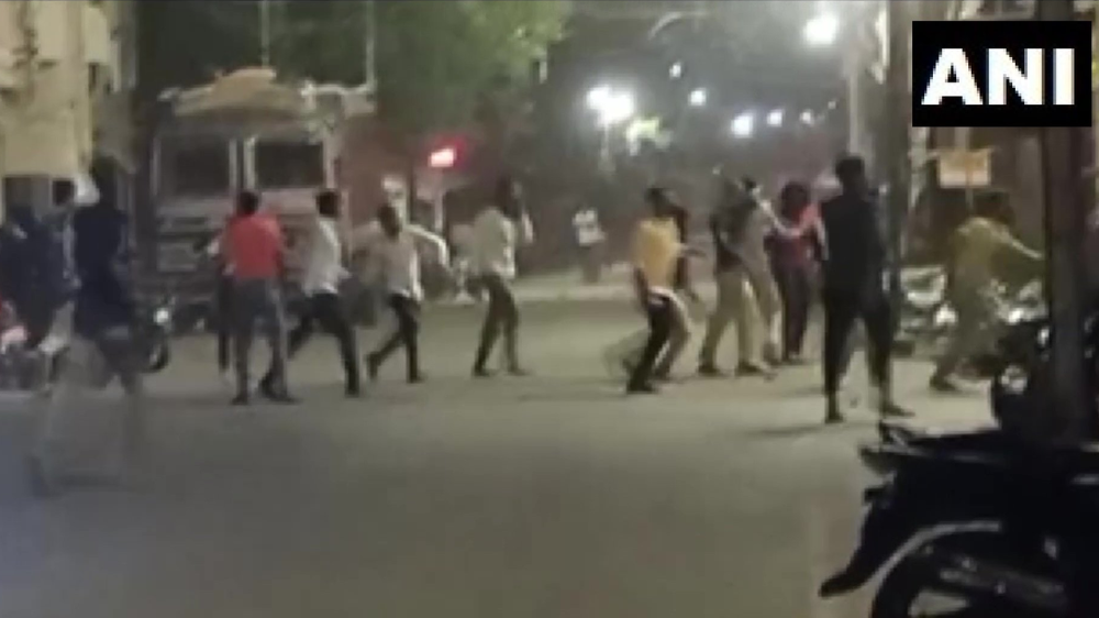Maha: Violent clash between 2 groups in Akola, Sec 144 imposed Maha: Violent clash between 2 groups in Akola, Sec 144 imposed
