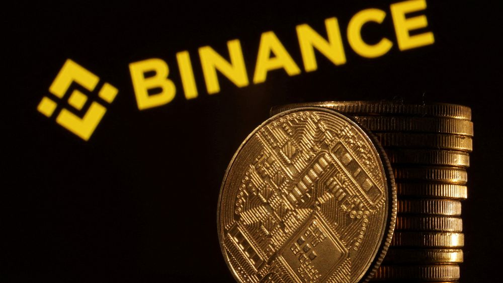 Binance pauses bitcoin withdrawals citing large volumes