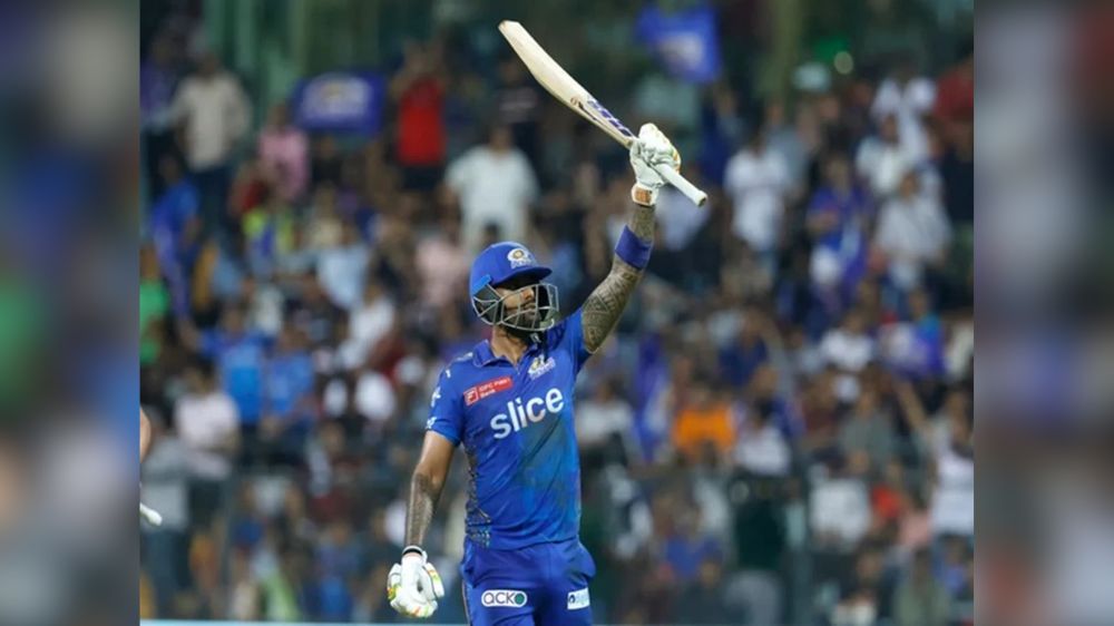 SKY was toying with Royal Challengers Bangalore bowlers: Sunil