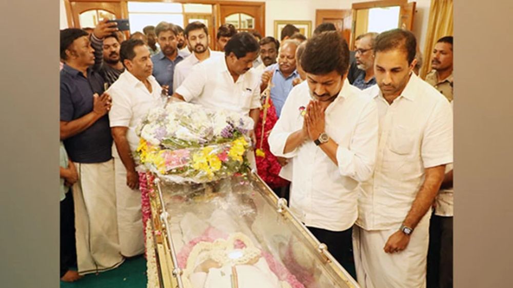 DMK leaders condole demise of industrialist Karumuttu T Kannan DMK leaders condole demise of industrialist Karumuttu T Kannan