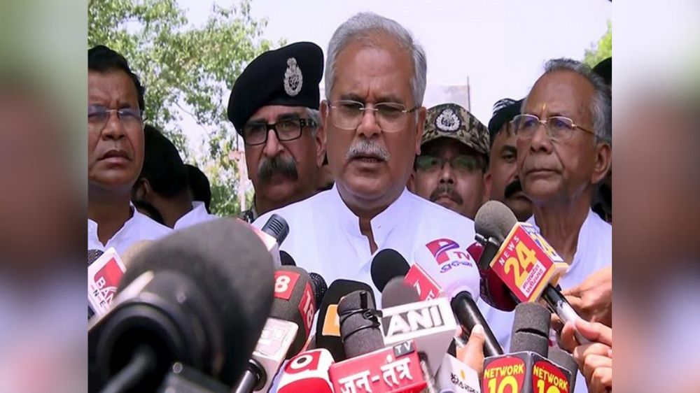 Chhattisgarh CM condoles deaths in Baloda Bazar road accident