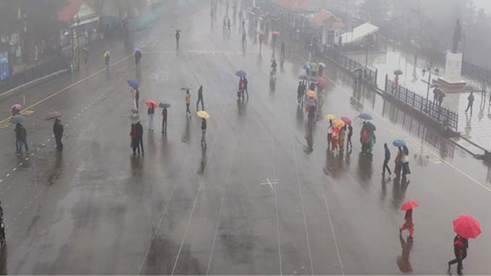 IMD issues orange alert as heavy rain lashes Shimla
