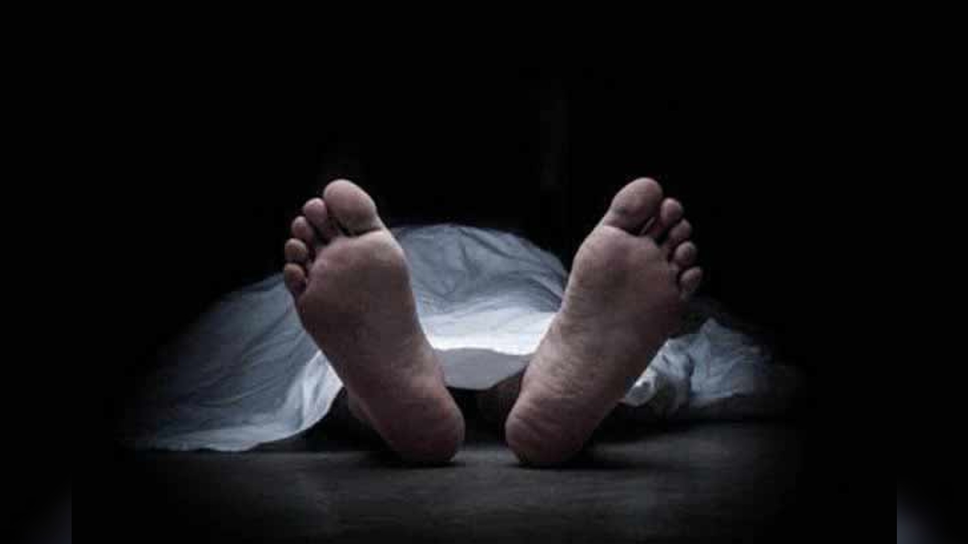 Spurious liquor kills 10 people in TN; several hospitalised