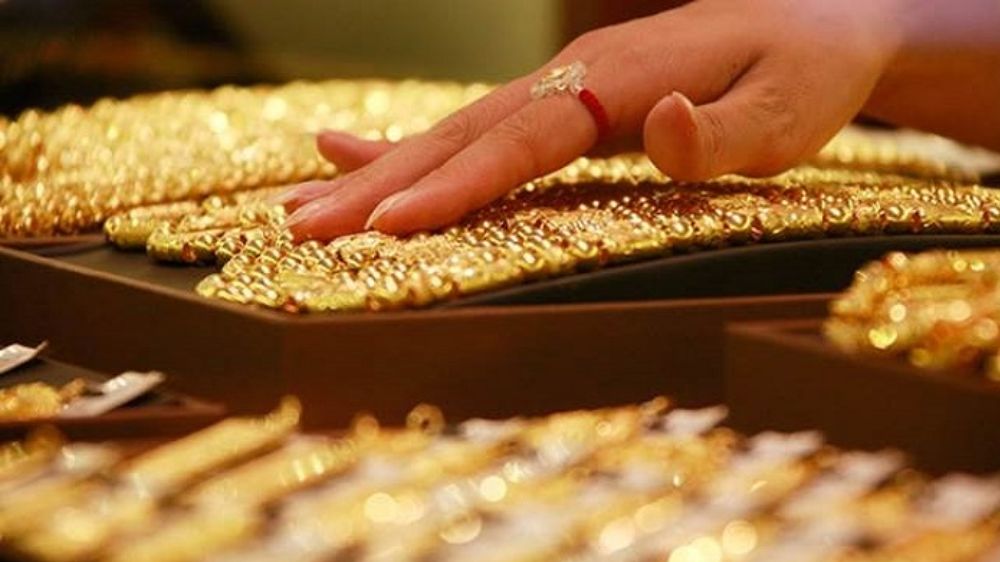 Gold climbs Rs 150; silver declines Rs 120