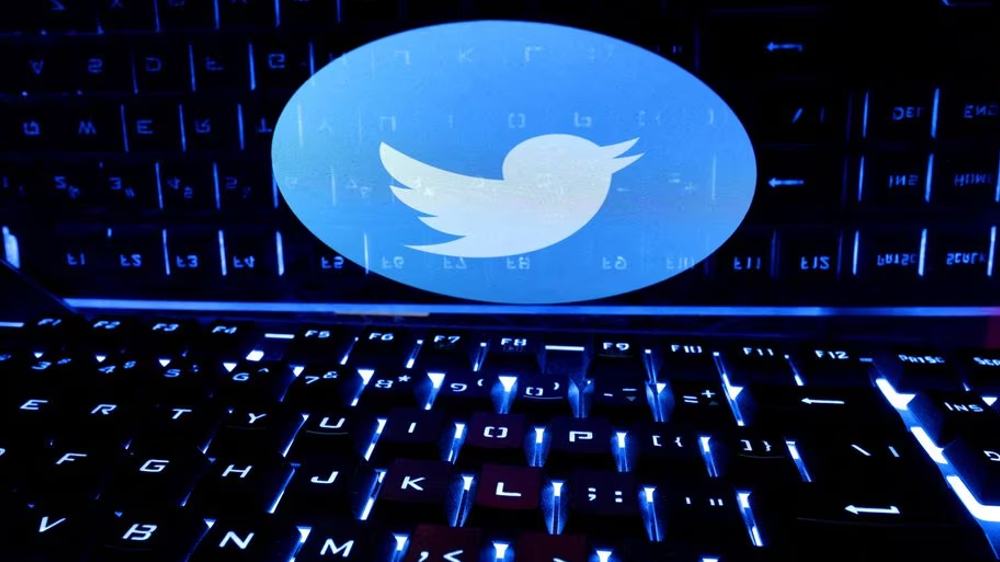 Twitter Down for Thousands of Users: Downdetector Twitter Down for Thousands of Users: Downdetector