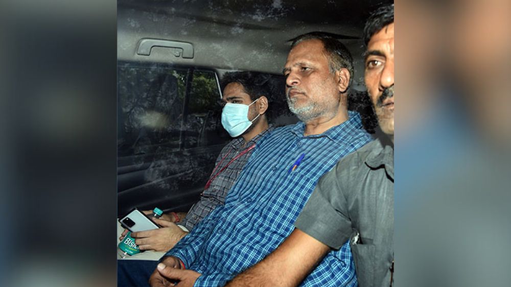 Delhi ex-min Satyendra moves SC seeking bail in money laundering case