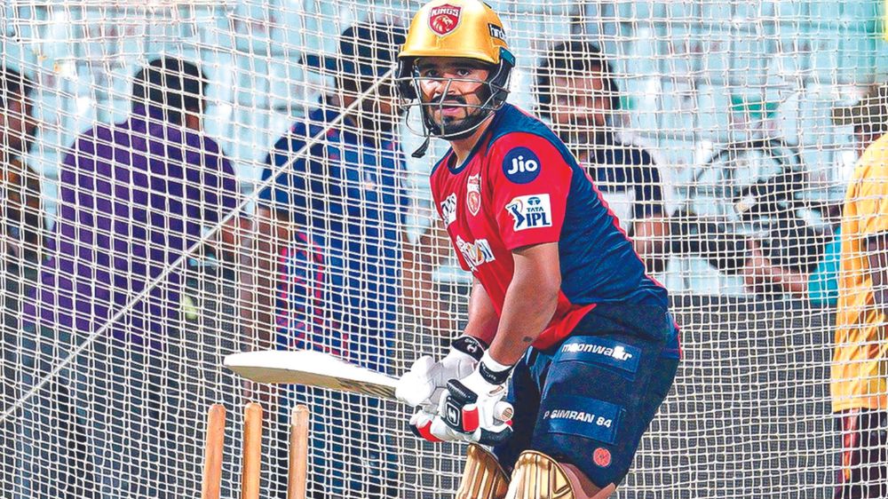 Punjab eyes big win to keep play-off hopes alive against Delhi