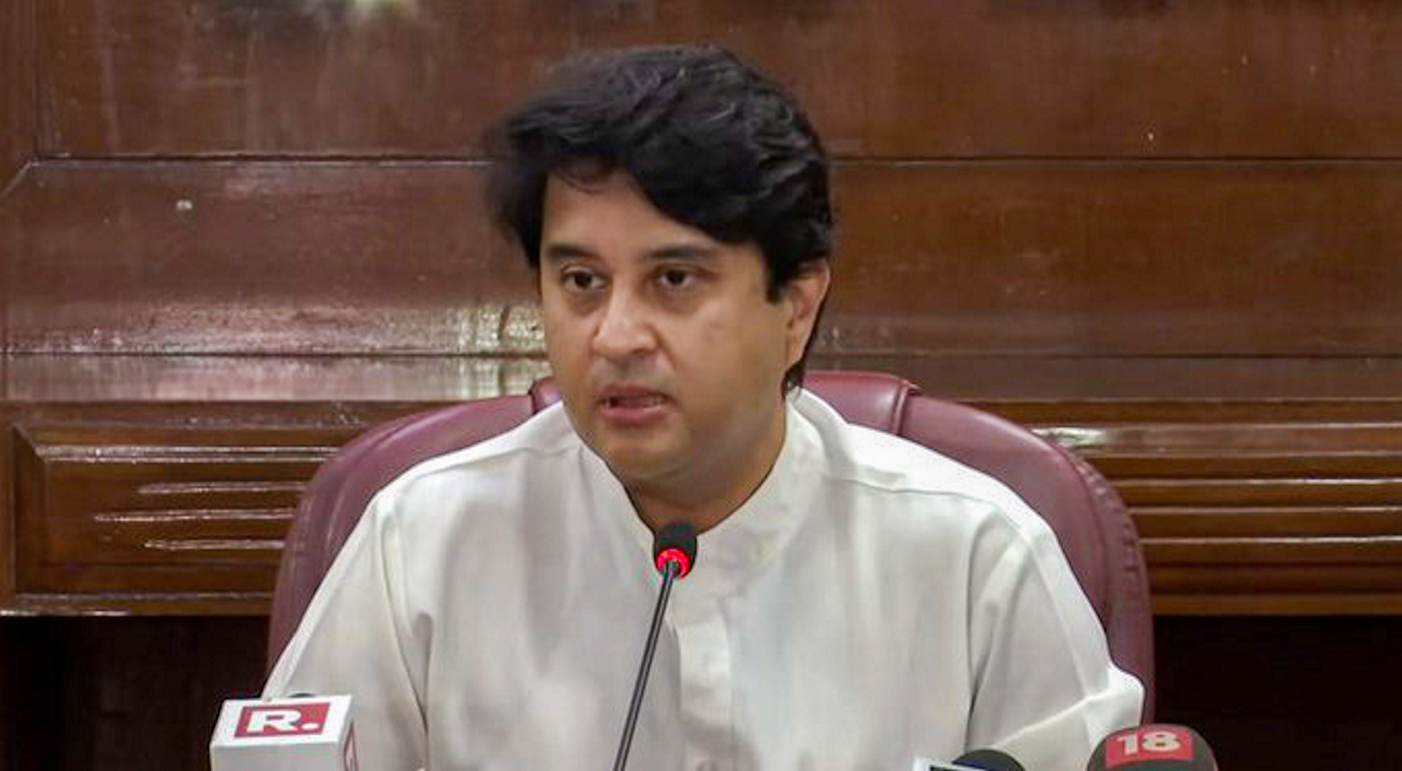 Domestic air traffic touches all-time high on Apr 30