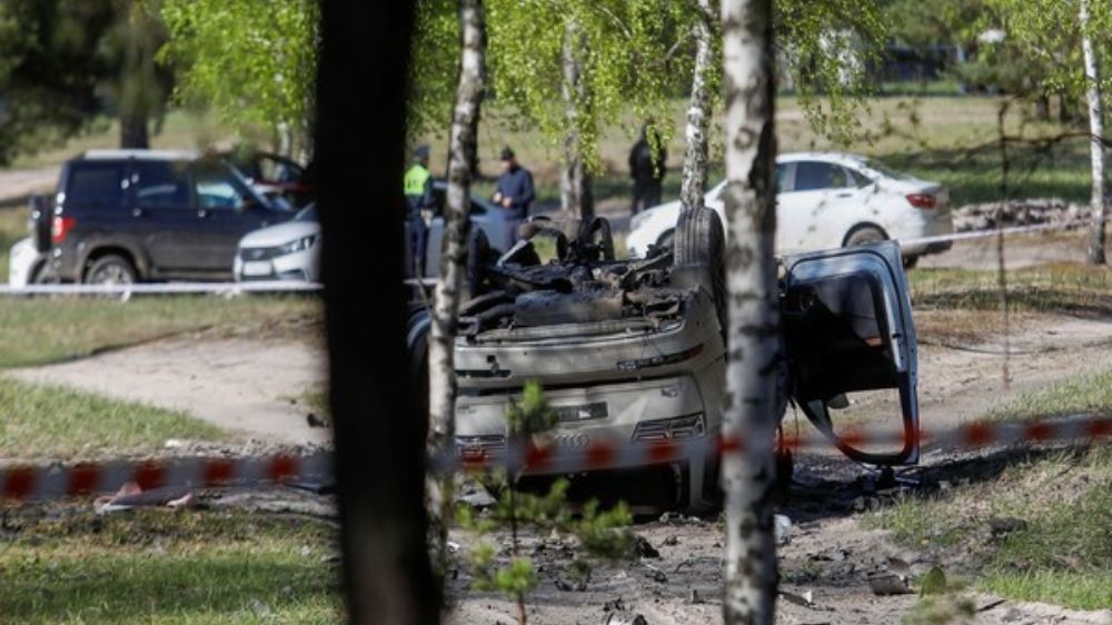 Zakhar Prilepin injured in car bomb blast in Moscow