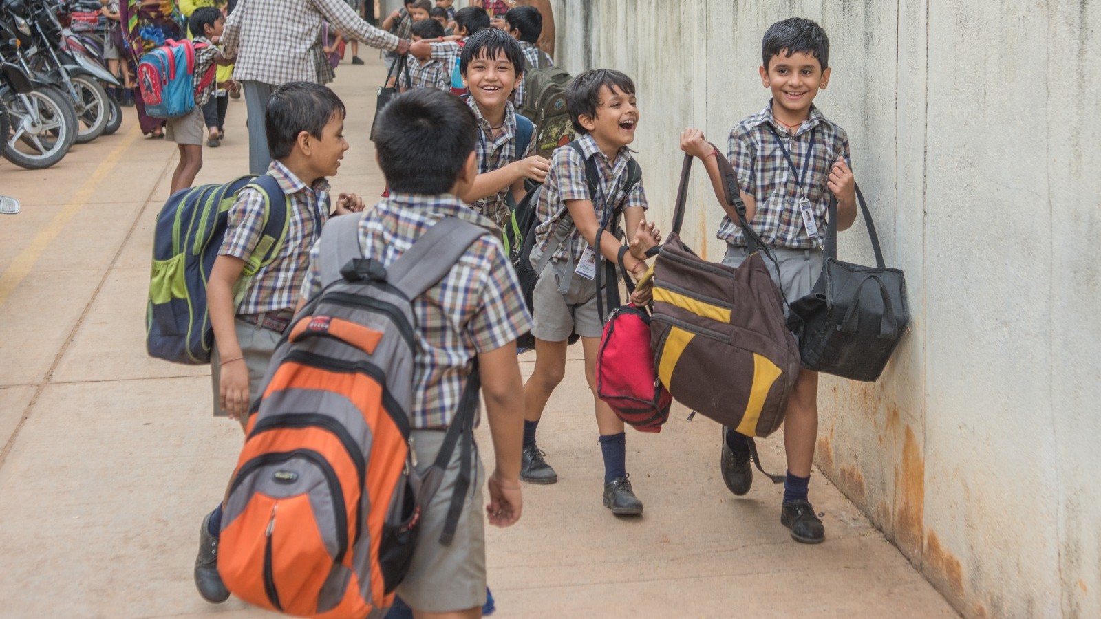 Krishnagiri dist records highest enrollment of class 1 students